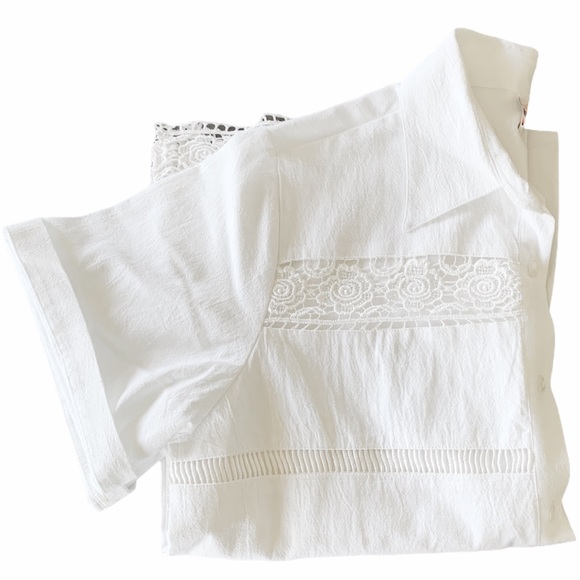 Vintage white lace cutout button down blouse - Picture 3 of 4